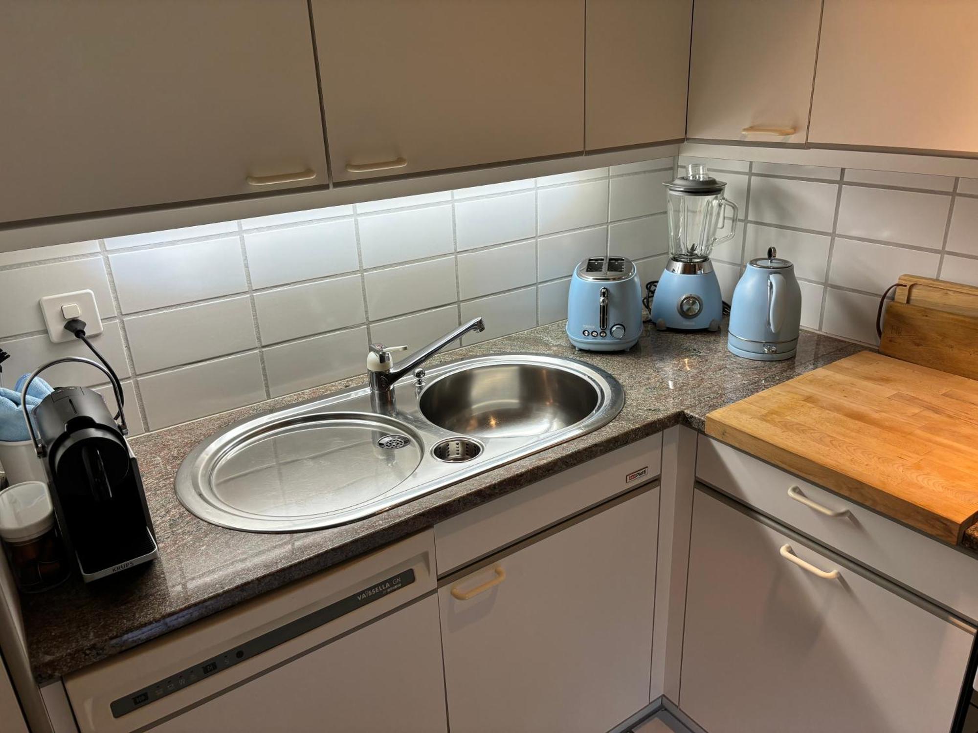 Lake Park Apartment Интерлакен Экстерьер фото
