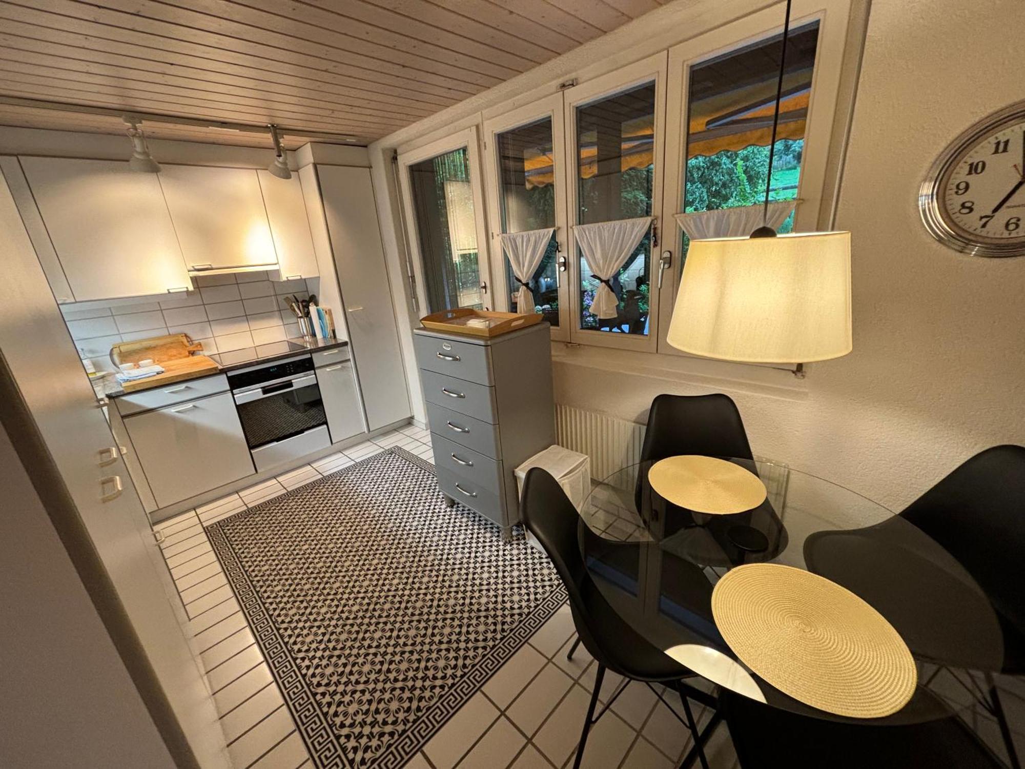 Lake Park Apartment Интерлакен Экстерьер фото